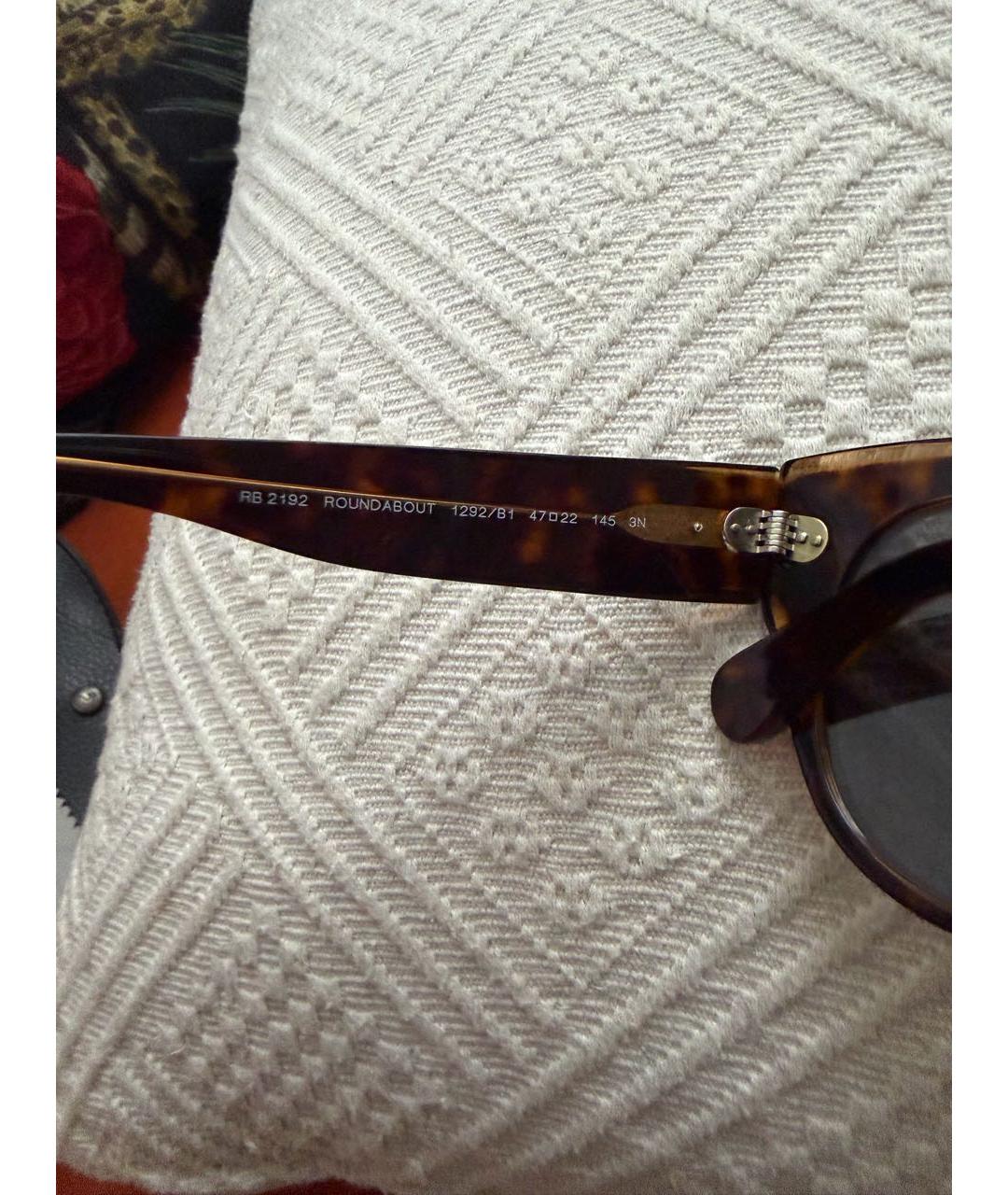 RAY BAN Коричневые пластиковые солнцезащитные очки, фото 3