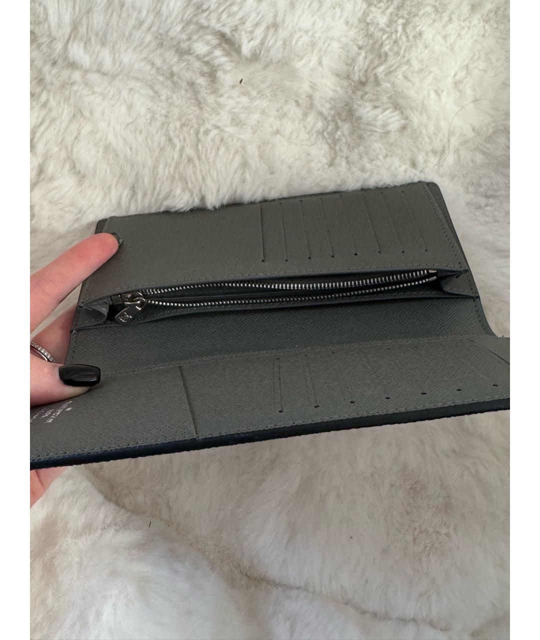 LOUIS VUITTON Зеленый кожаный кошелек, фото 4