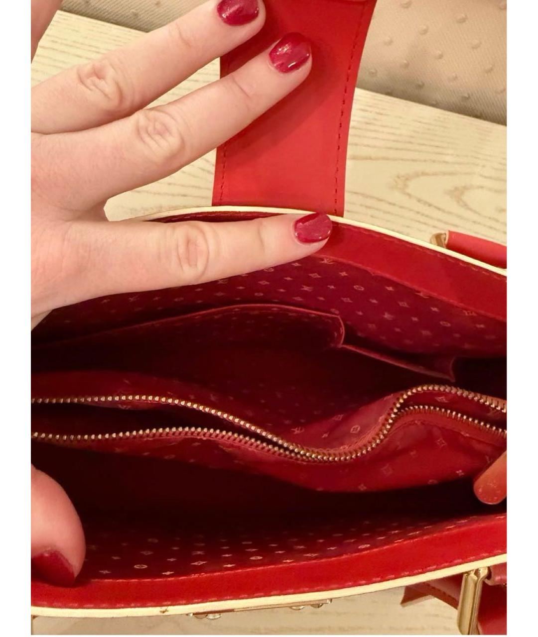 LOUIS VUITTON Красная кожаная сумка с короткими ручками, фото 3