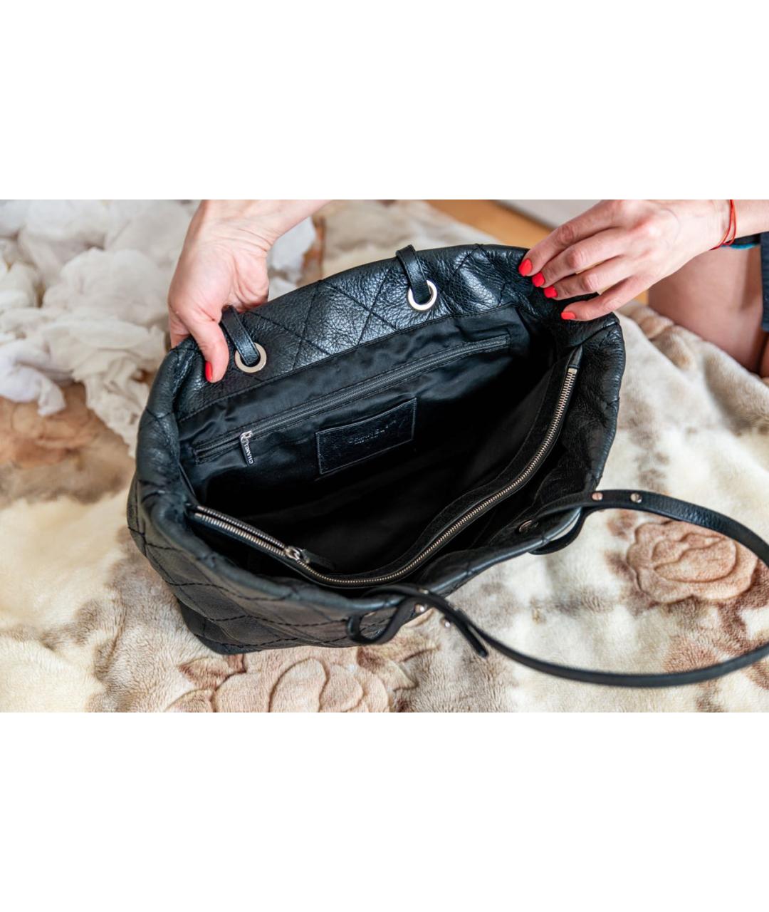 CHANEL Черная кожаная сумка тоут, фото 4