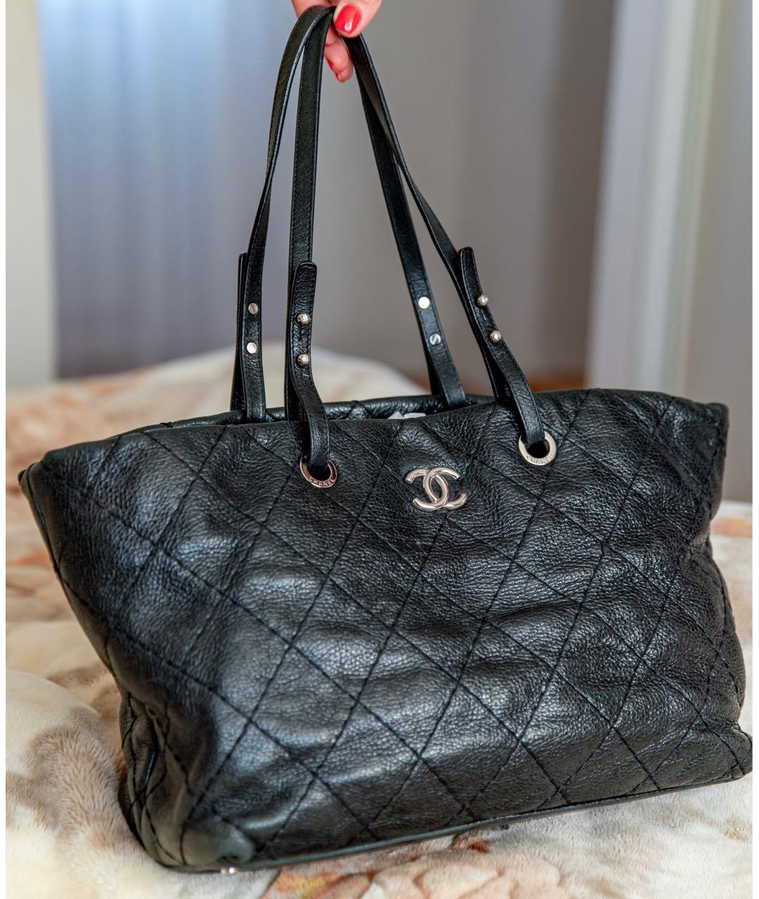 CHANEL Черная кожаная сумка тоут, фото 2