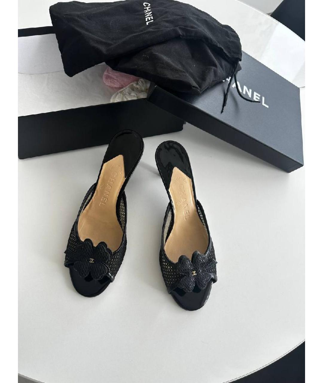 CHANEL Черные кожаные мюли, фото 5