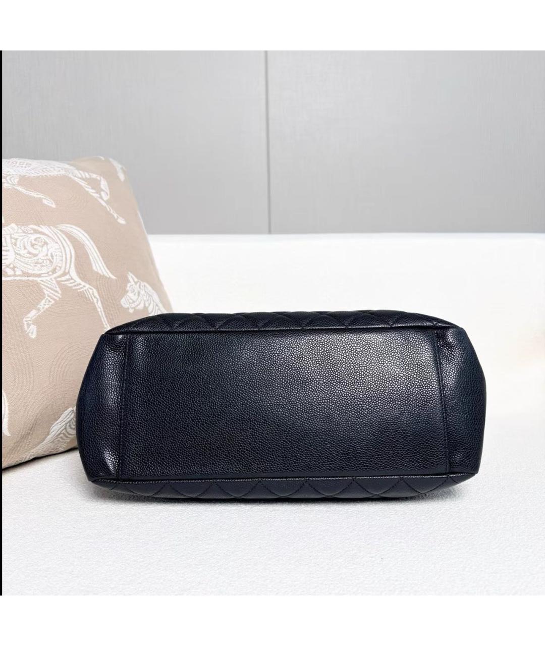 CHANEL Черная кожаная сумка тоут, фото 6