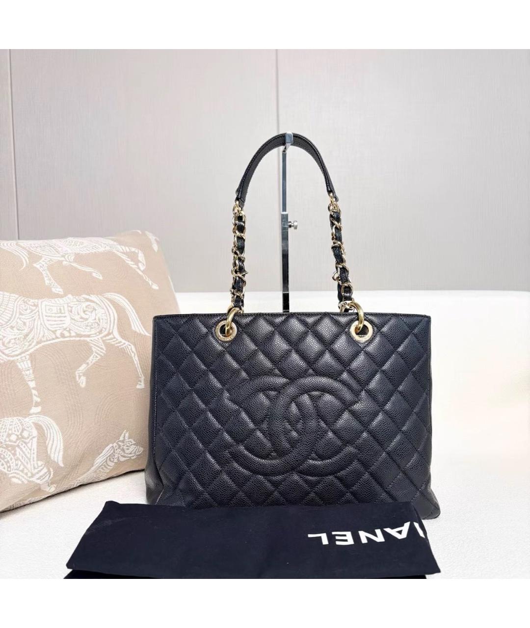 CHANEL Черная кожаная сумка тоут, фото 3