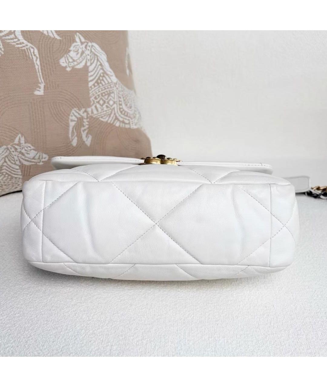 CHANEL Белая кожаная сумка через плечо, фото 5
