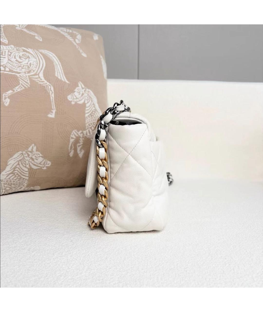 CHANEL Белая кожаная сумка через плечо, фото 4