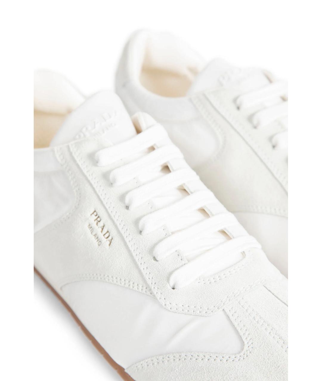 PRADA Белые низкие кроссовки / кеды, фото 4
