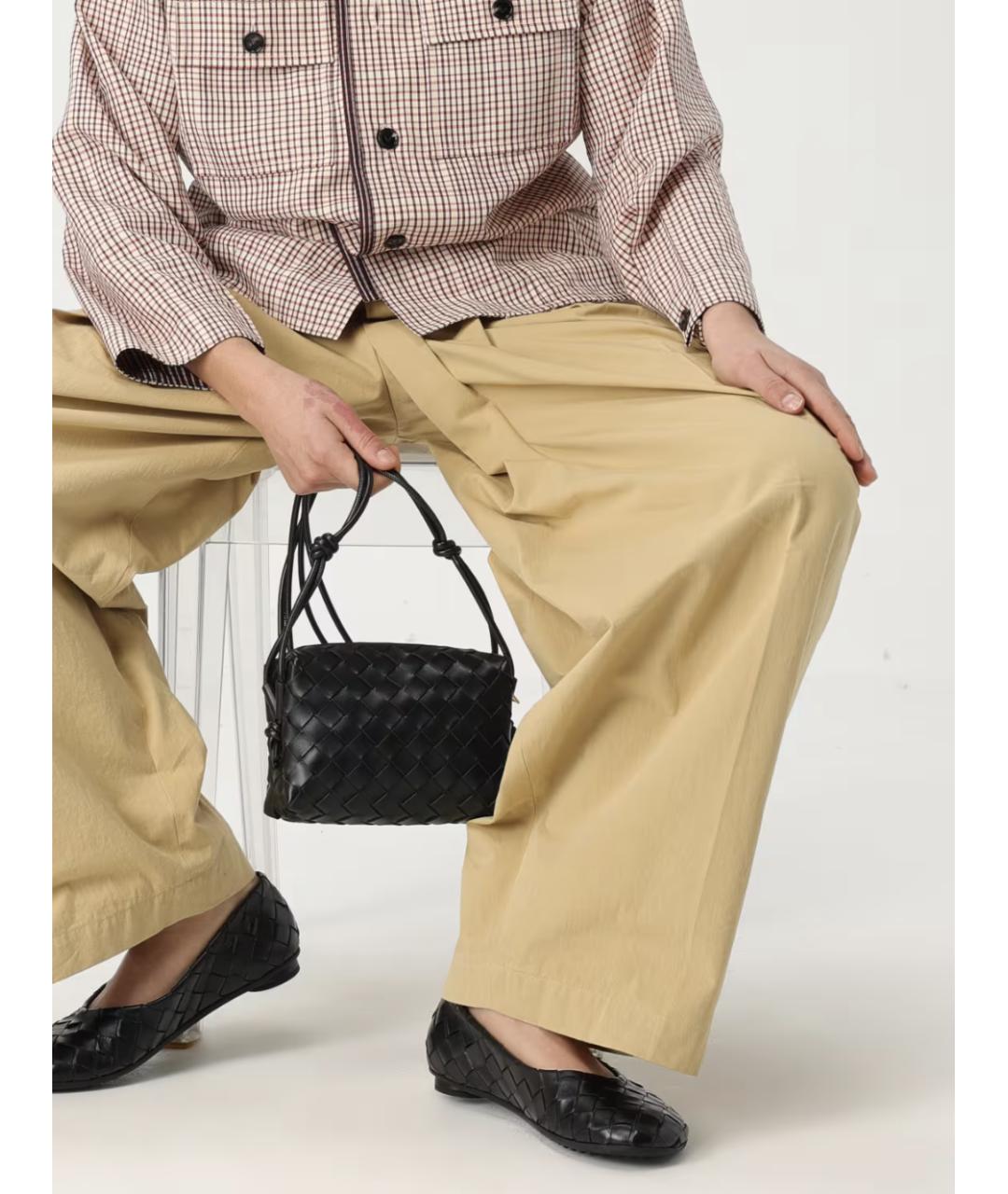 BOTTEGA VENETA Черная кожаная сумка через плечо, фото 5