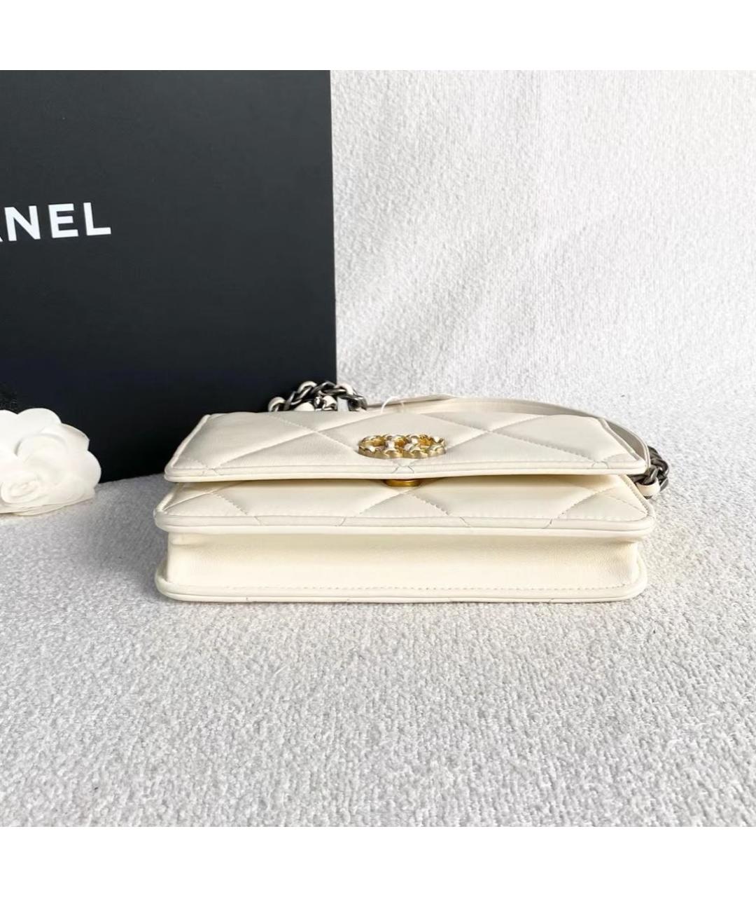 CHANEL Белая кожаная сумка через плечо, фото 6