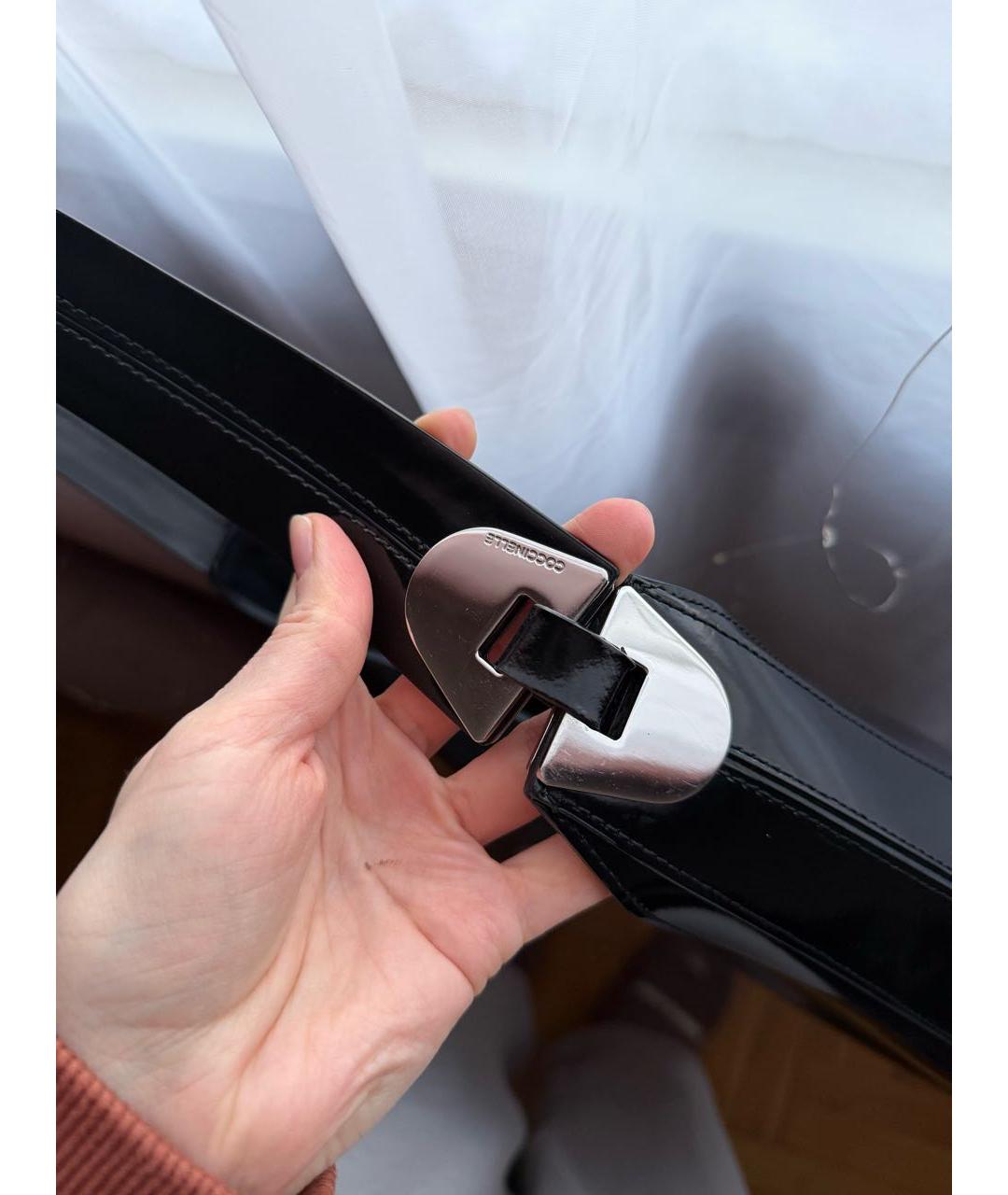 COCCINELLE Черная сумка через плечо из лакированной кожи, фото 5