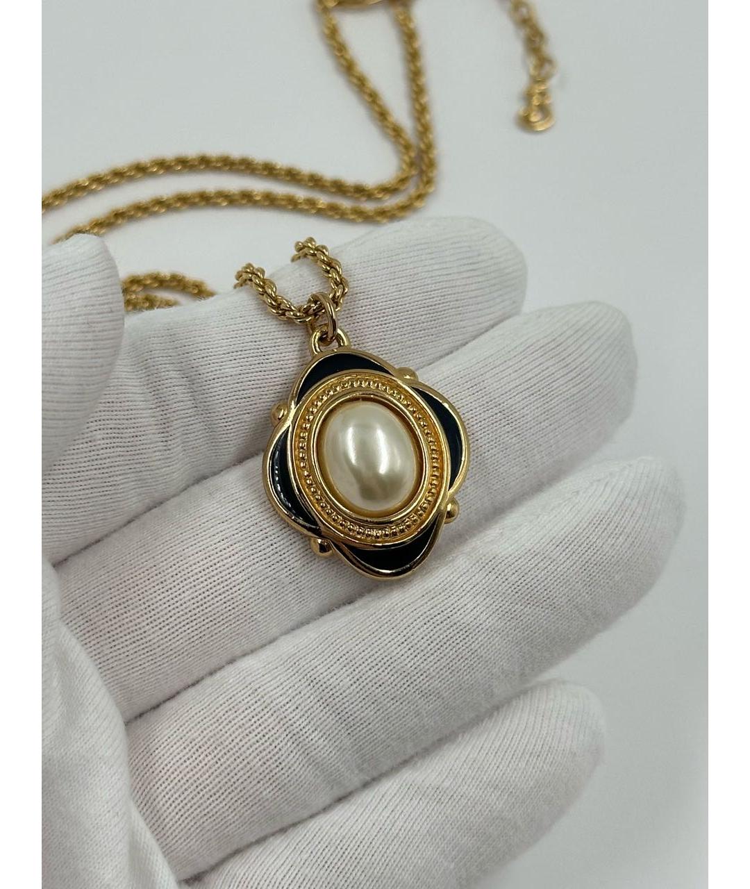 BURBERRY Золотая металлическая подвеска, фото 3