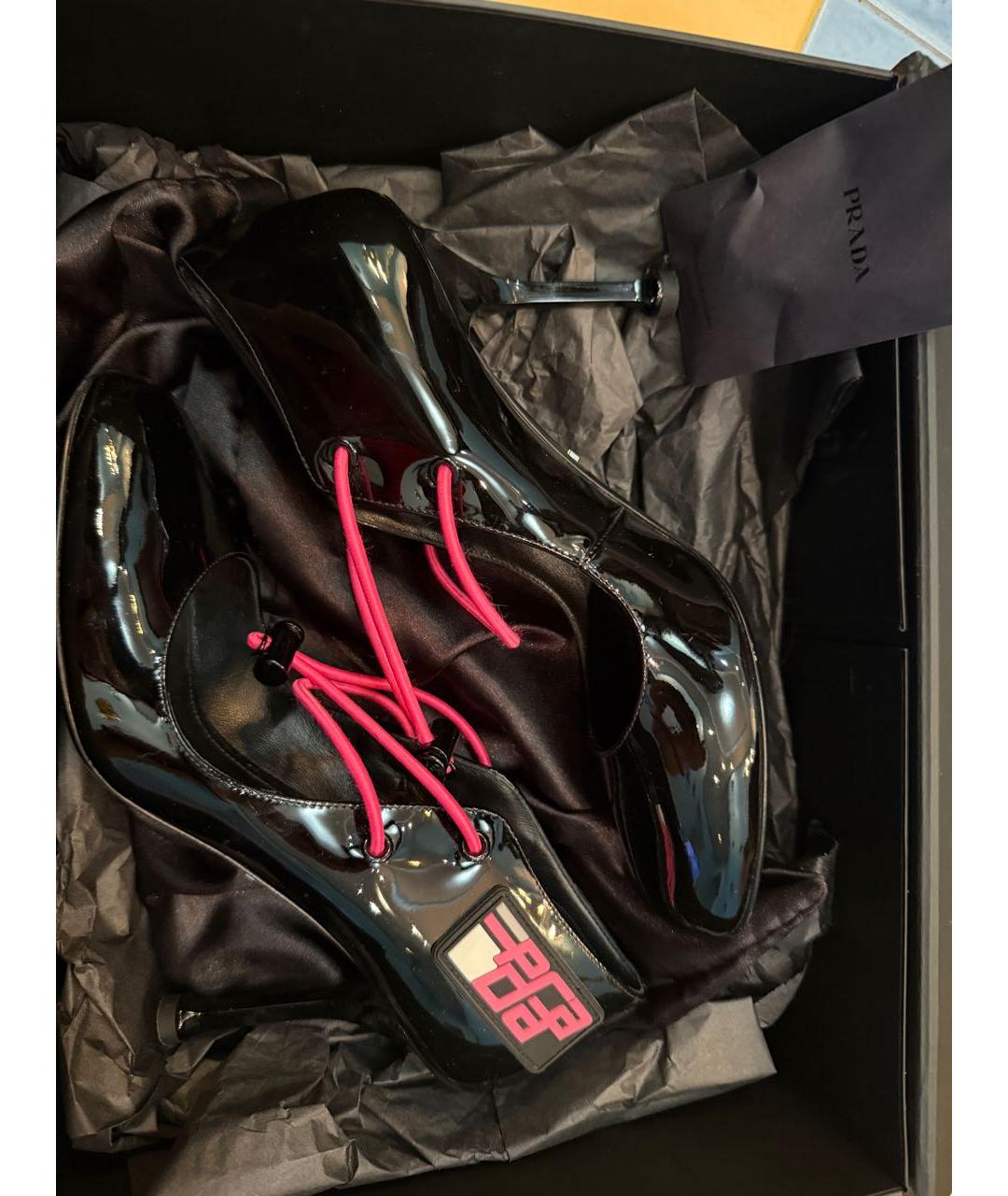 PRADA Черные туфли из лакированной кожи, фото 4