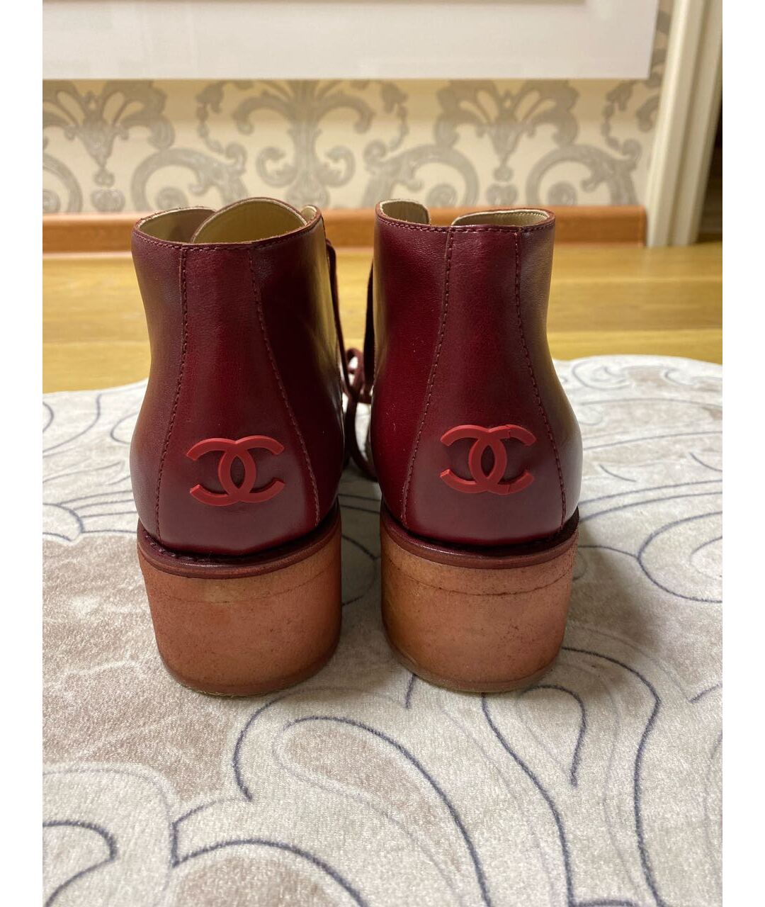 CHANEL PRE-OWNED Бордовые кожаные ботинки, фото 4