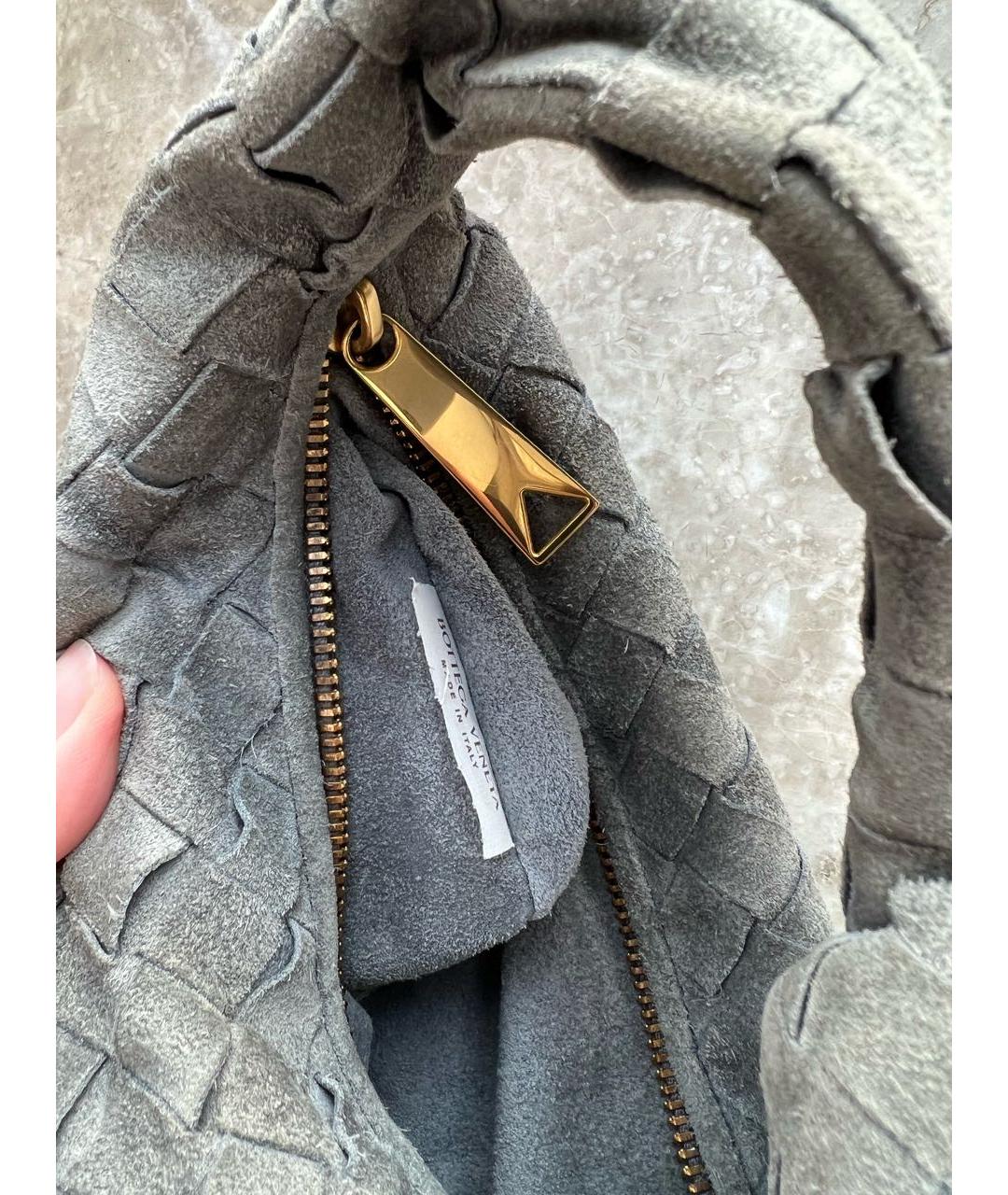 BOTTEGA VENETA Серая замшевая сумка с короткими ручками, фото 4