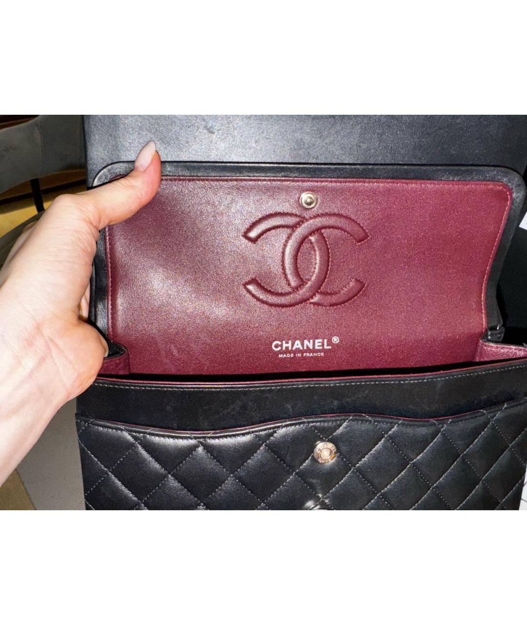 CHANEL Черная кожаная сумка через плечо, фото 2