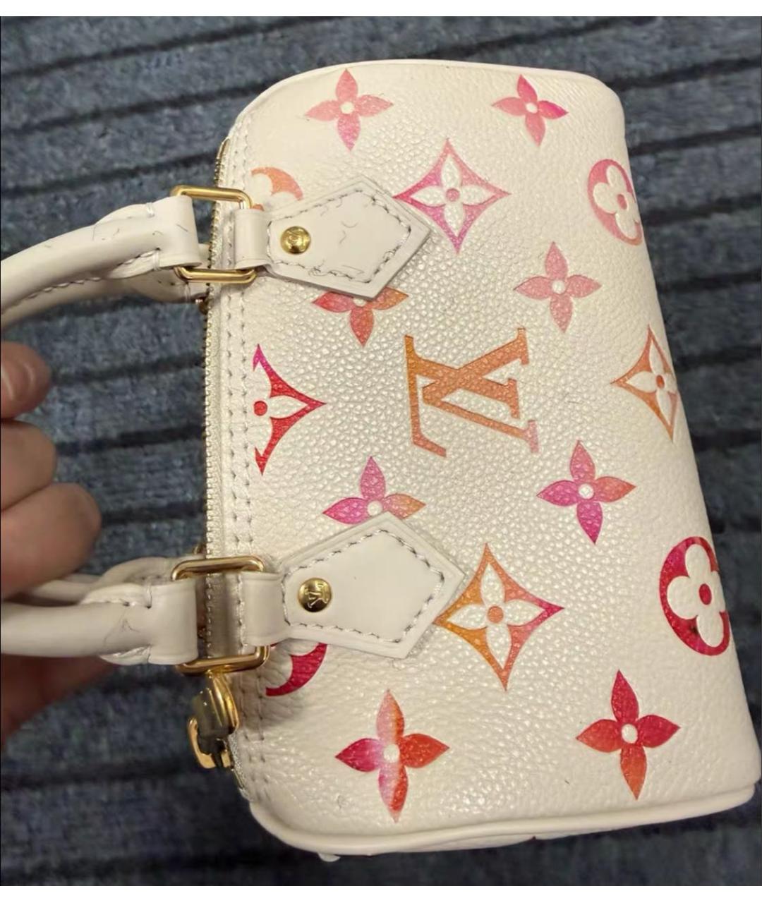 LOUIS VUITTON Бежевая кожаная сумка с короткими ручками, фото 2