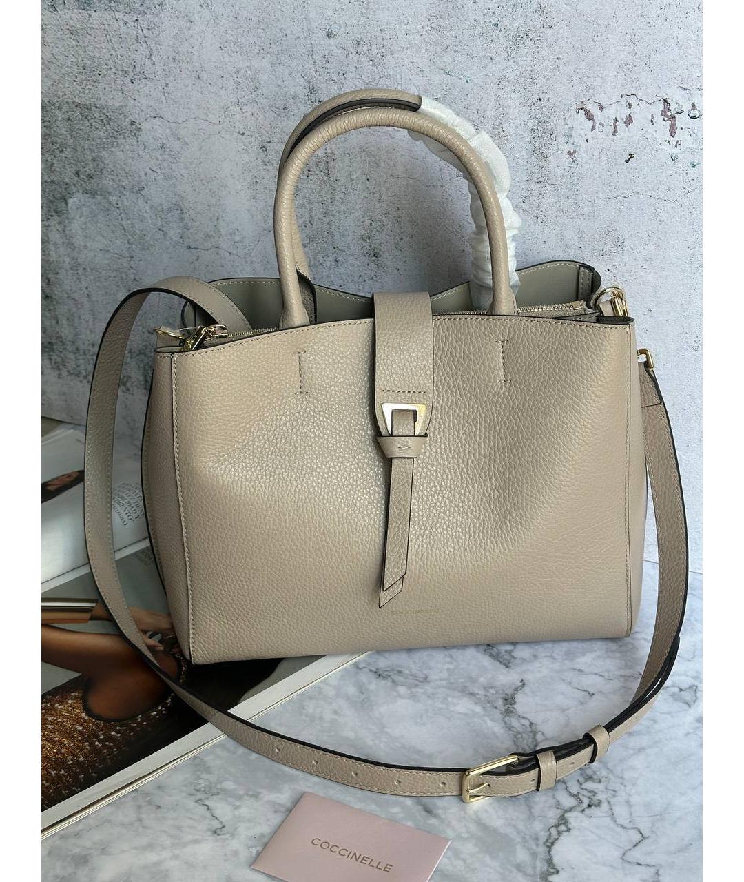 COCCINELLE Бежевая кожаная сумка с короткими ручками, фото 4