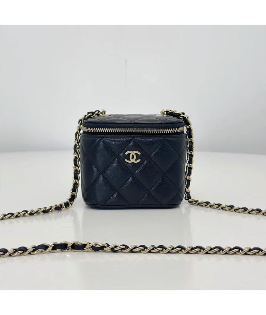 CHANEL Кожаная сумка через плечо, фото 4