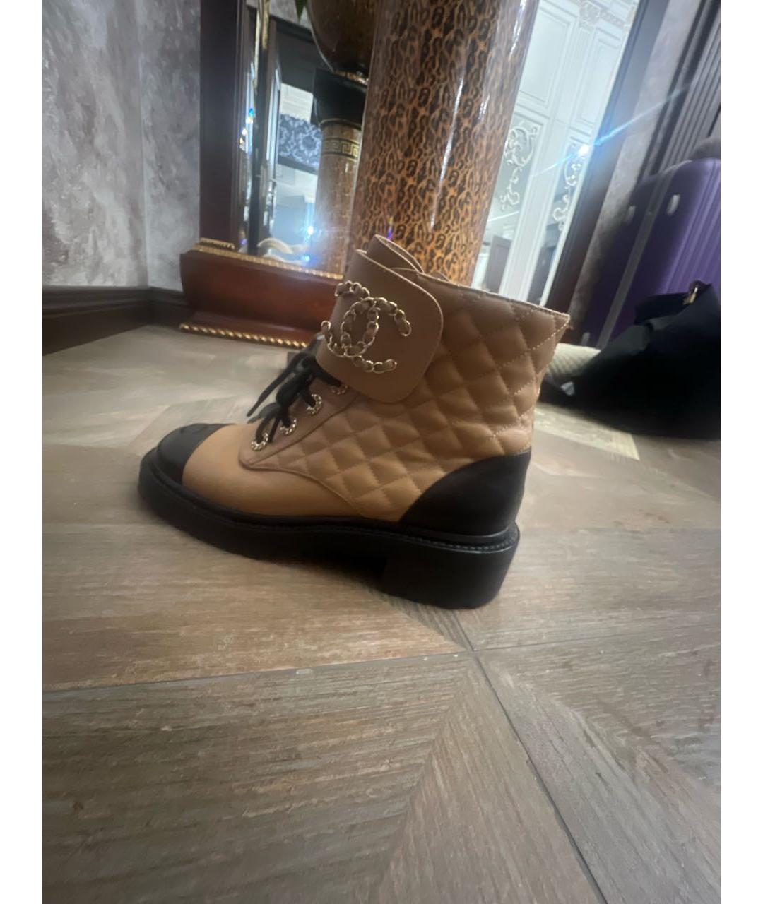 CHANEL Бежевые кожаные ботинки, фото 3