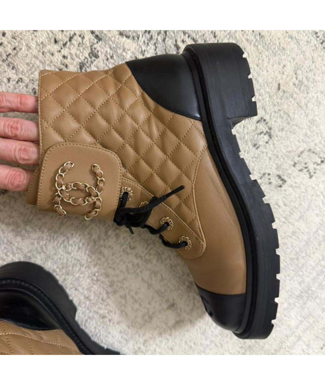 CHANEL Бежевые кожаные ботинки, фото 4