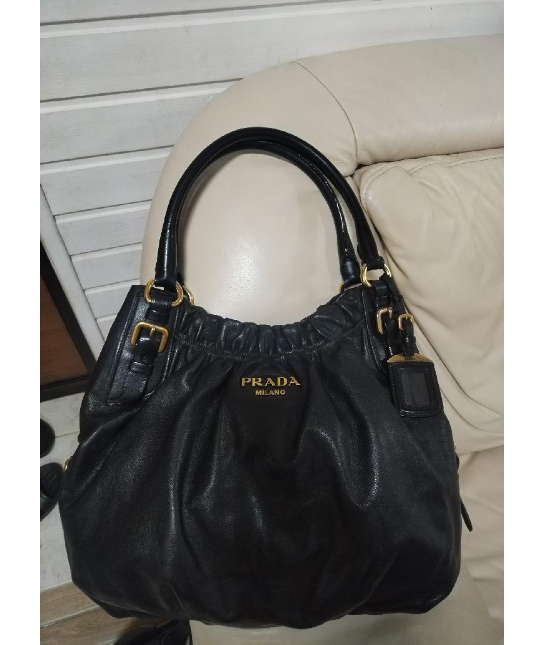 PRADA Черная кожаная сумка с короткими ручками, фото 7
