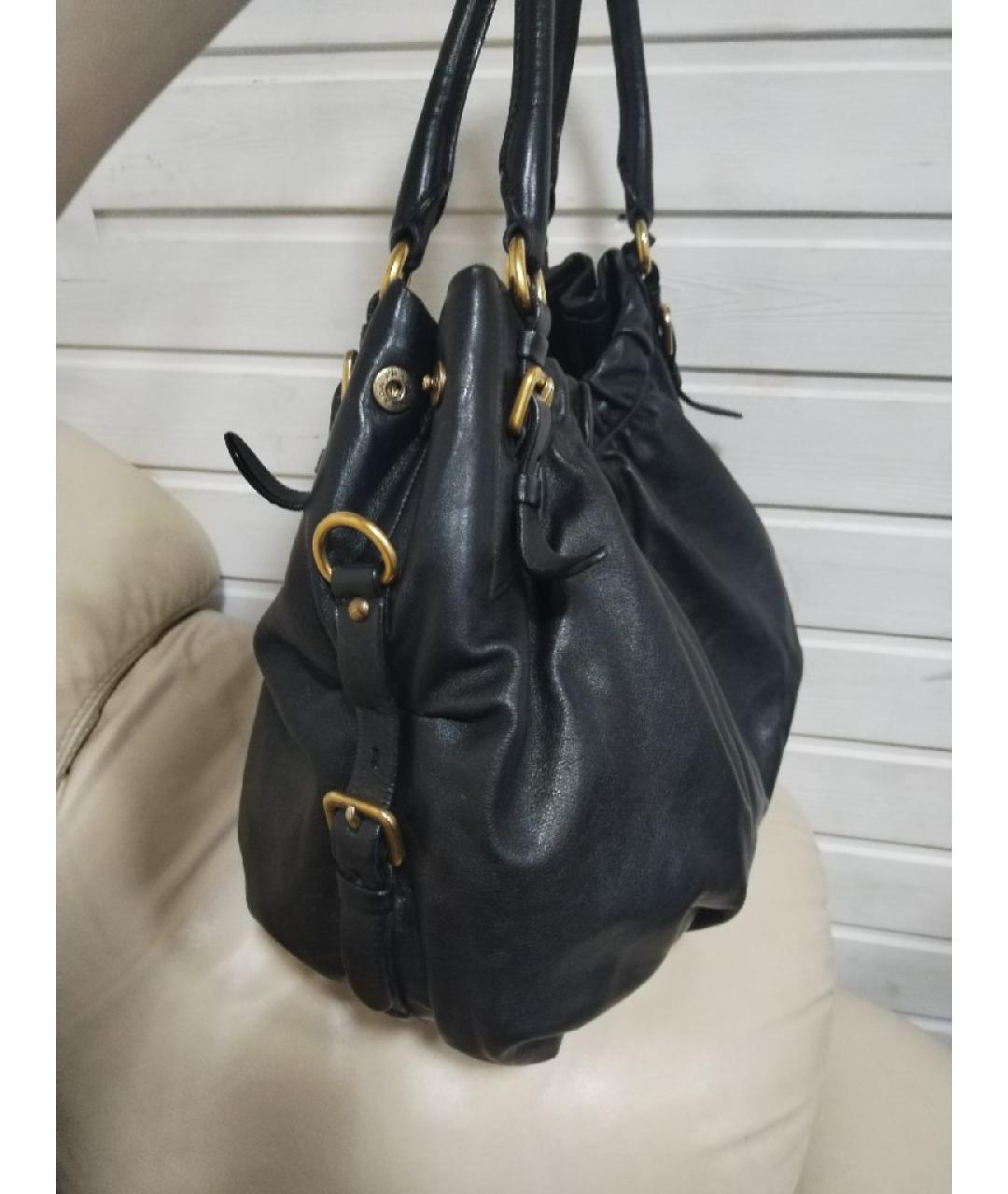 PRADA Черная кожаная сумка с короткими ручками, фото 4