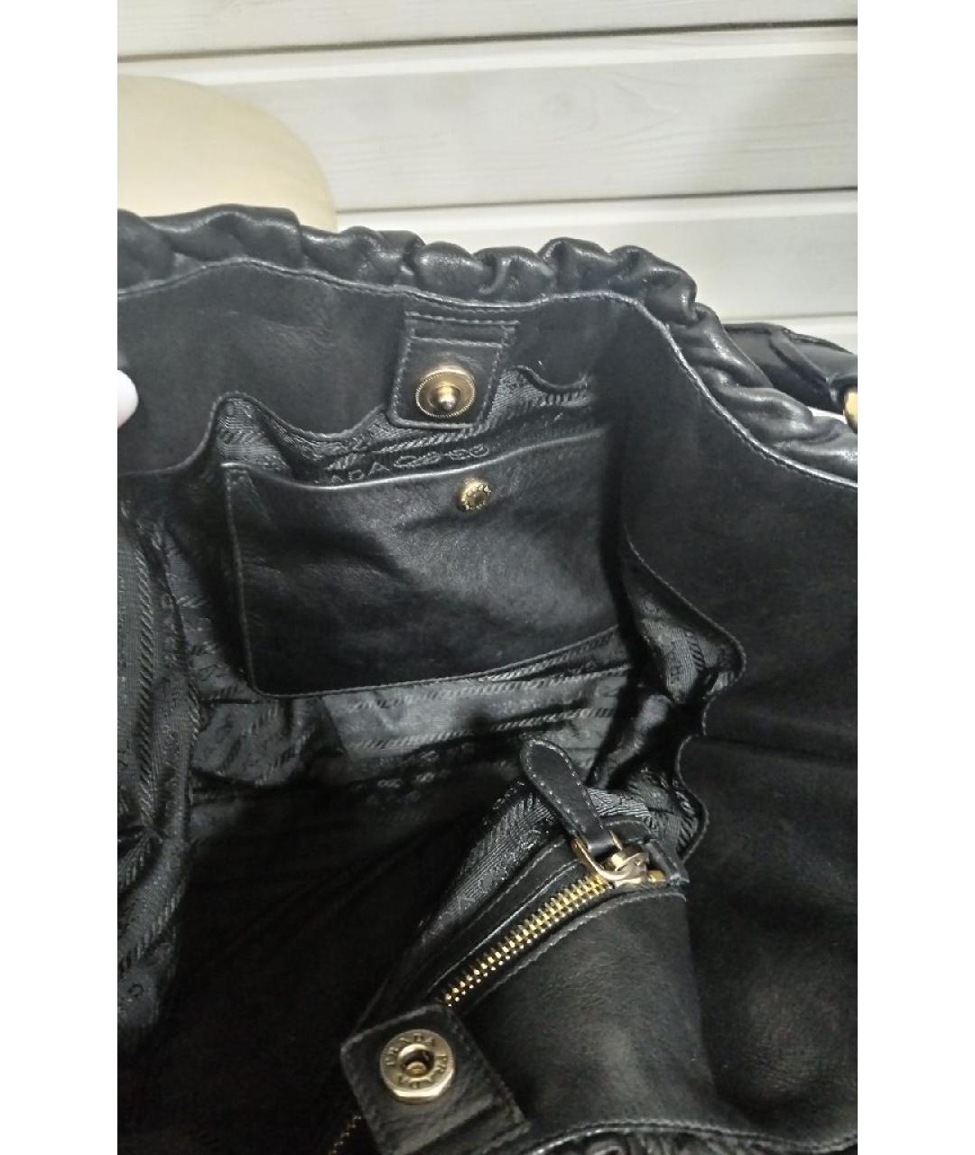 PRADA Черная кожаная сумка с короткими ручками, фото 6