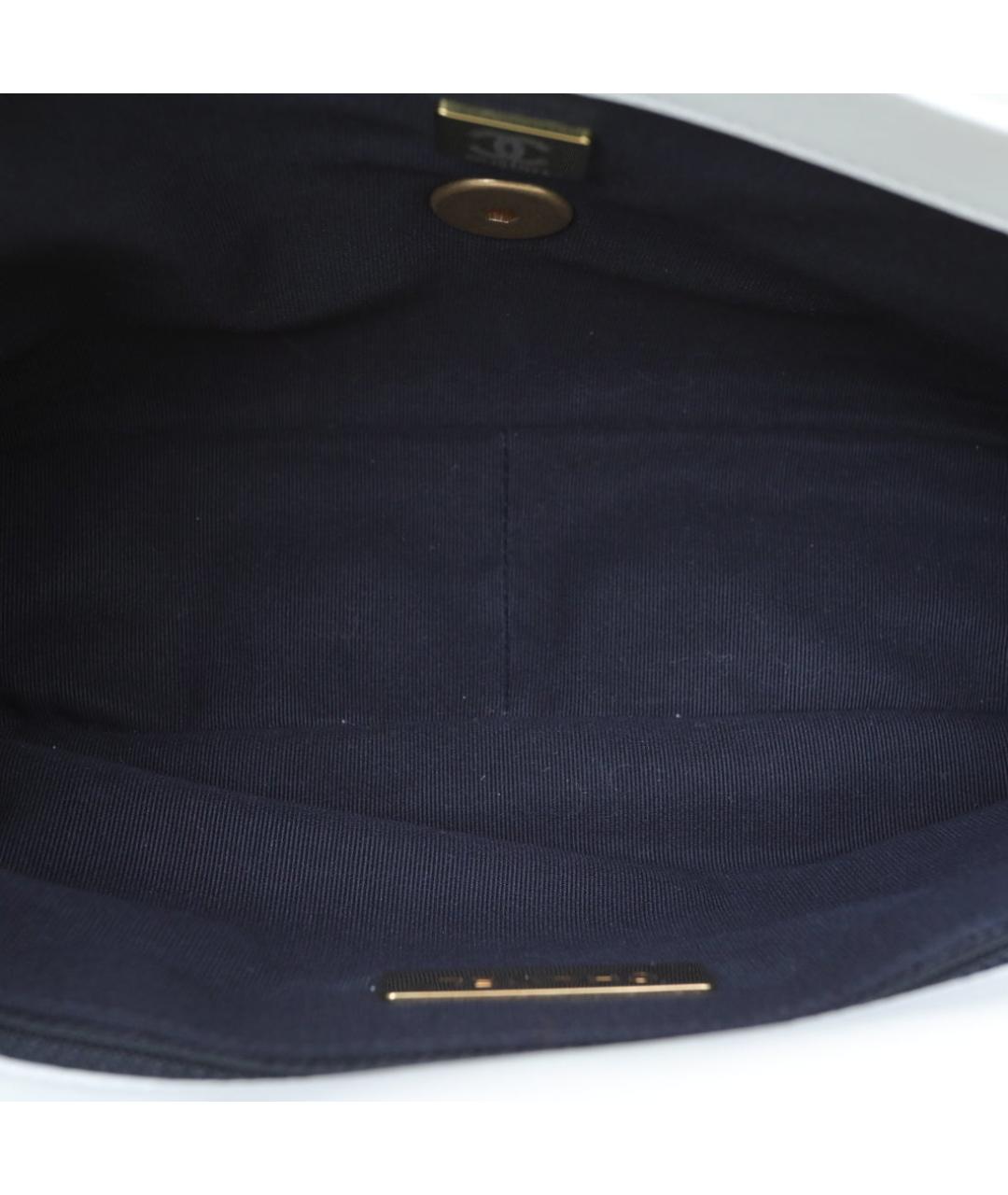 CHANEL Белая кожаная сумка через плечо, фото 9