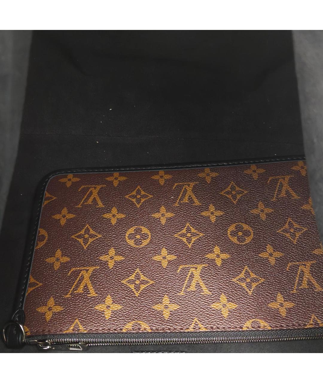 LOUIS VUITTON Черная кожаная сумка через плечо, фото 7