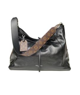 LOUIS VUITTON Сумка через плечо