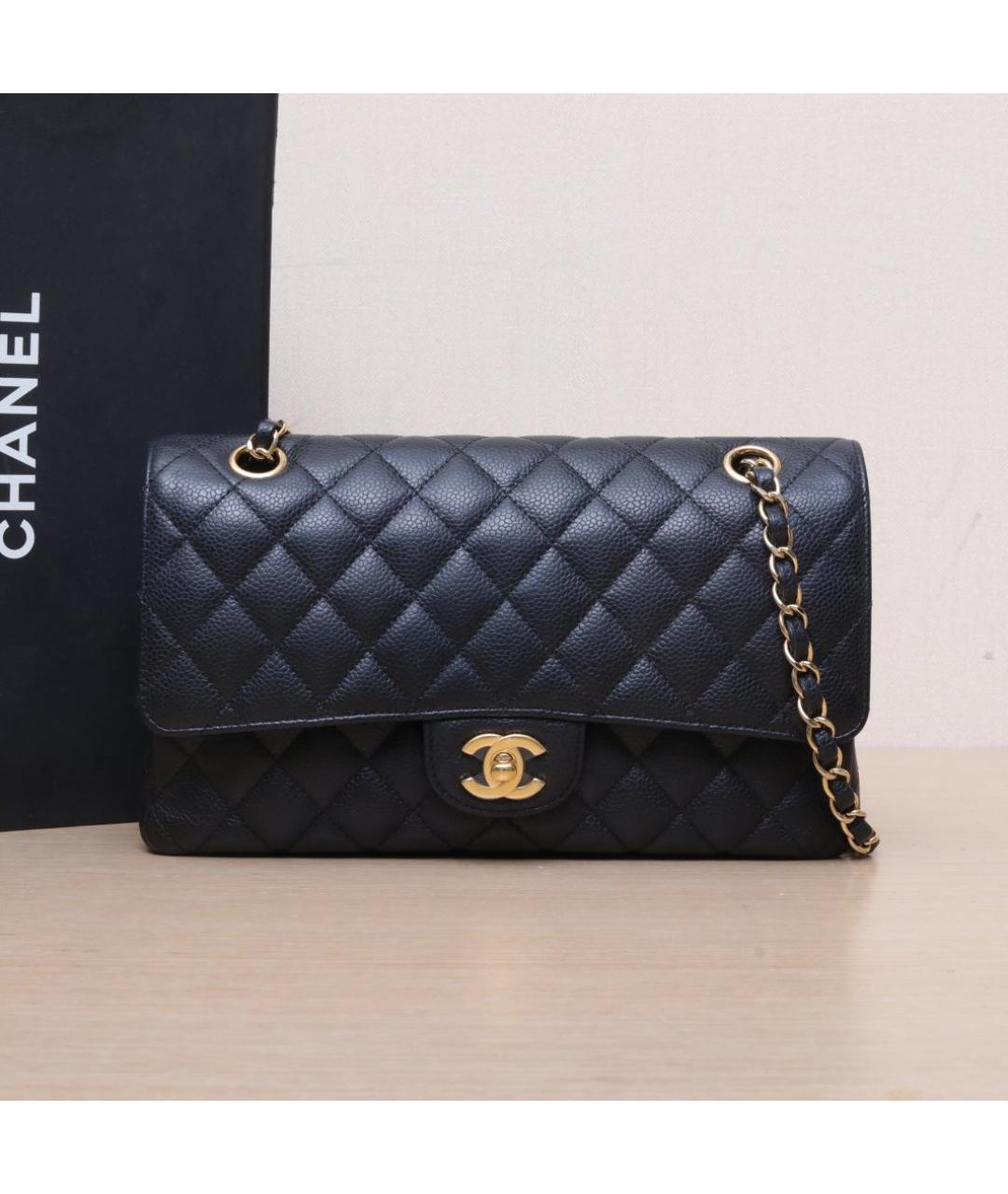 CHANEL Черная кожаная сумка через плечо, фото 2