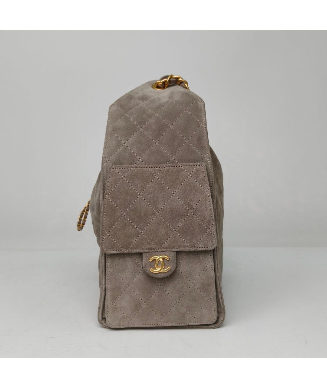 CHANEL Серая замшевая сумка через плечо, фото 3