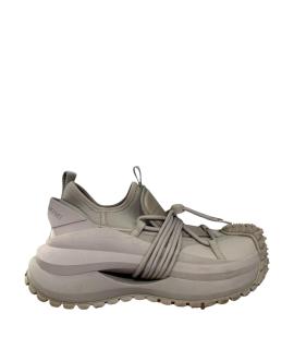 EMPORIO ARMANI Низкие кроссовки / кеды