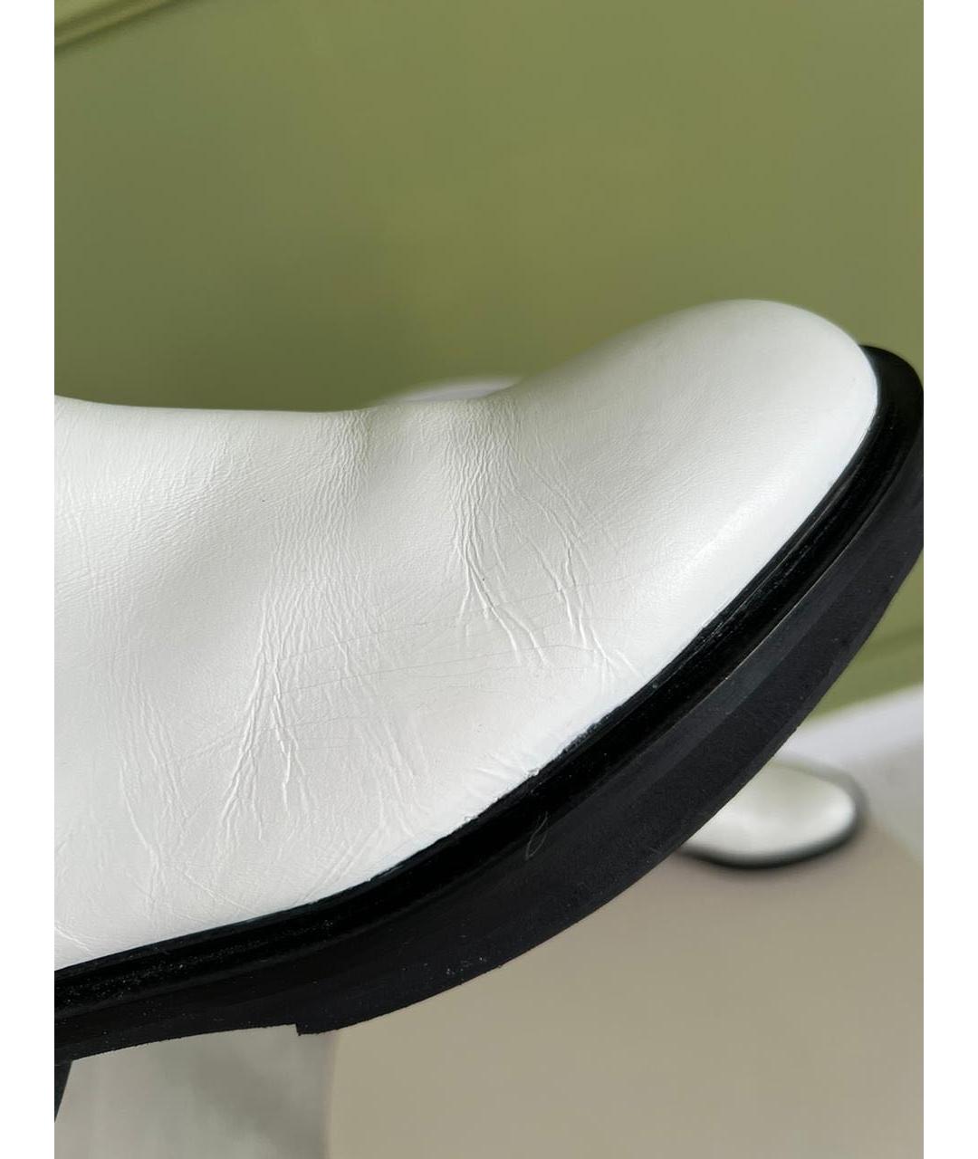 KHAITE Белые кожаные ботфорты, фото 5