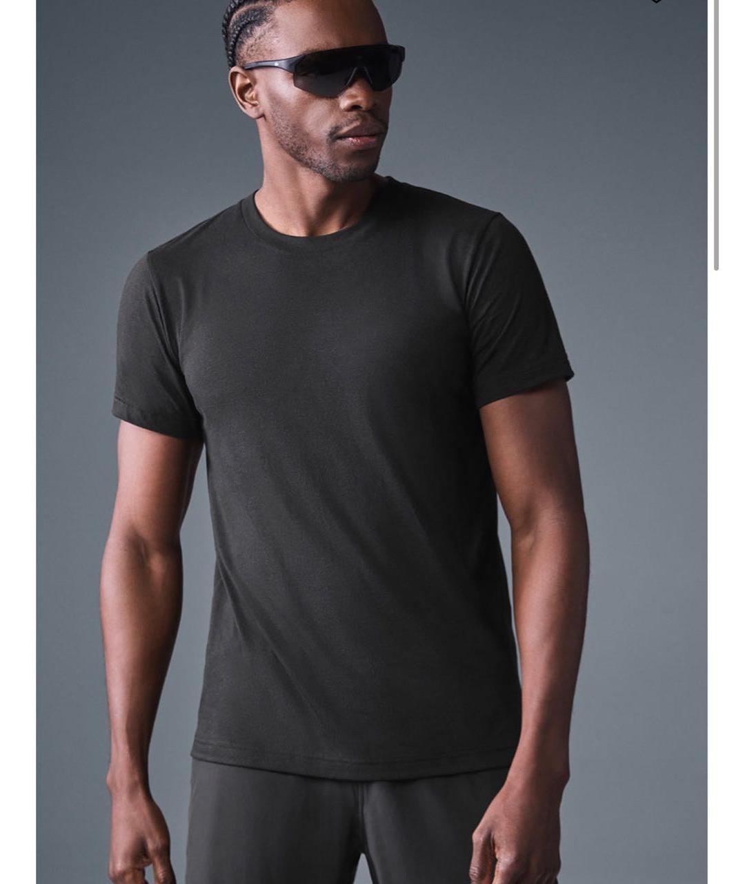 ALO YOGA Черная футболка, фото 5