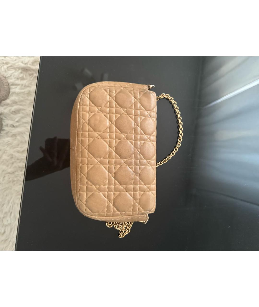 CHRISTIAN DIOR Бежевая кожаная сумка через плечо, фото 2