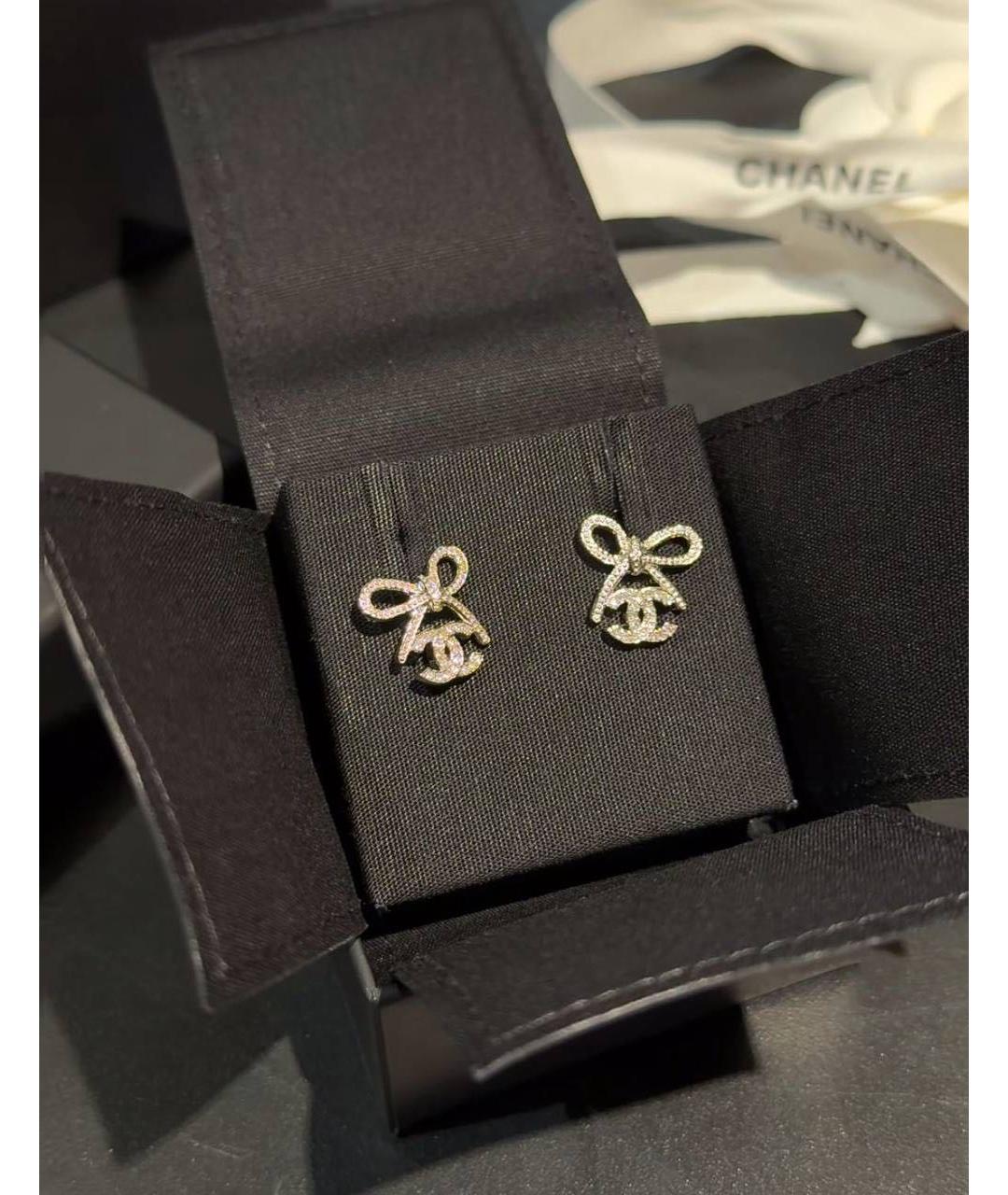 CHANEL Золотые металлические серьги, фото 3