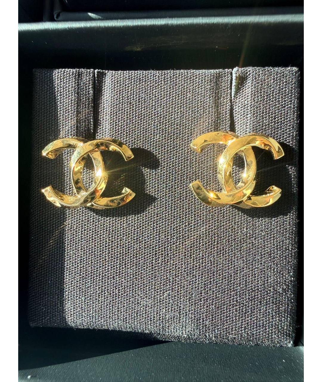 CHANEL Золотые металлические серьги, фото 2