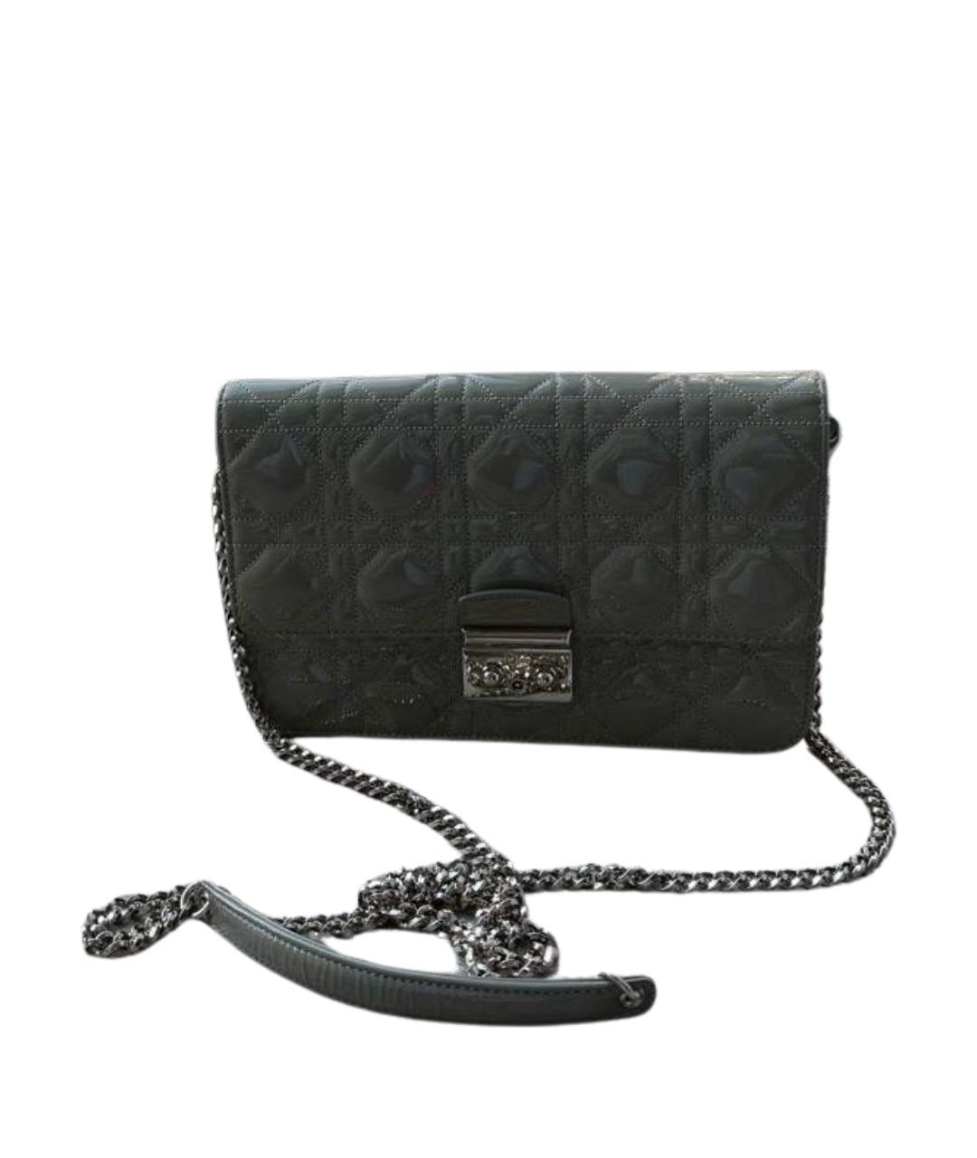 CHRISTIAN DIOR Серая сумка через плечо из лакированной кожи, фото 1