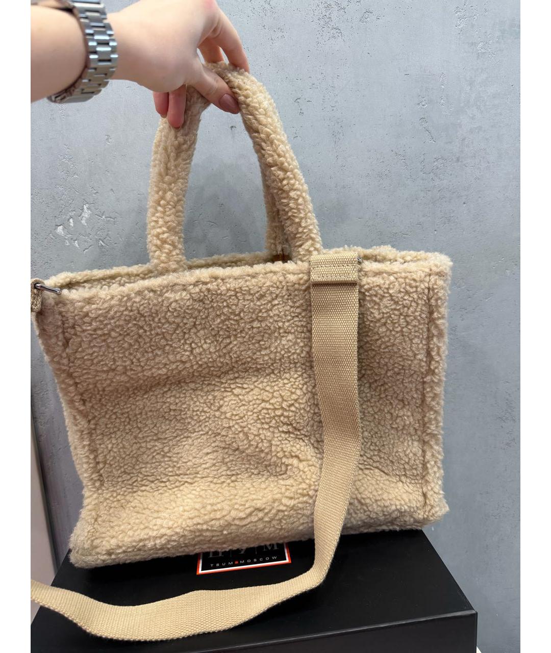 COCCINELLE Бежевая шерстяная сумка через плечо, фото 6