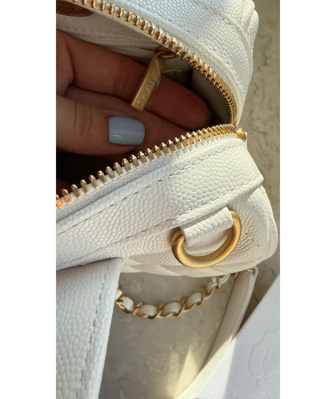 CHANEL Белая кожаная сумка через плечо, фото 7