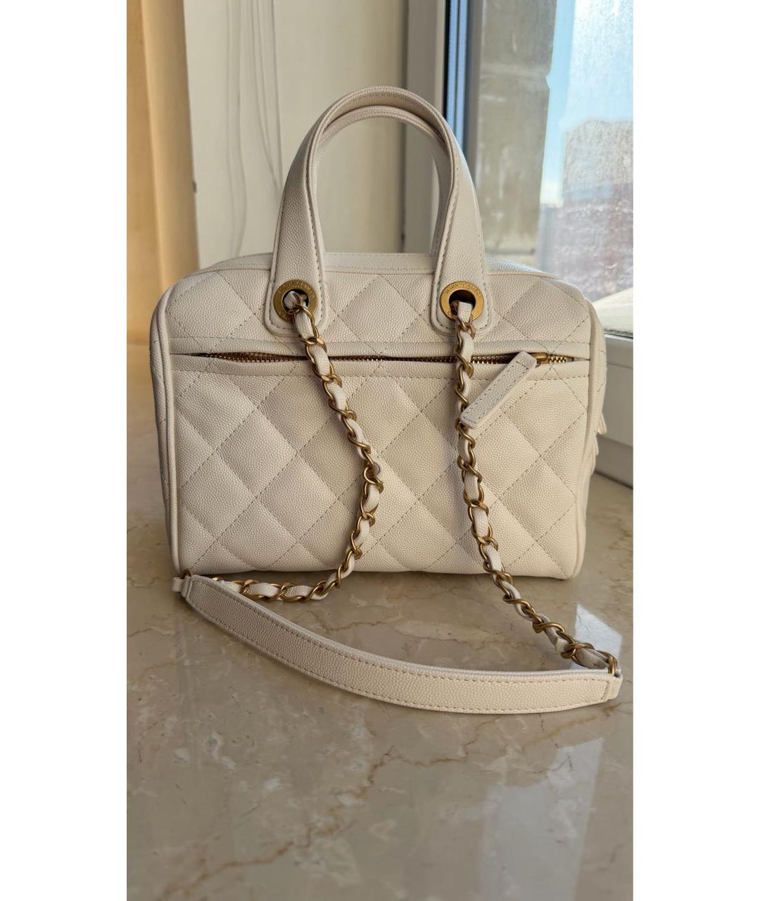 CHANEL Белая кожаная сумка через плечо, фото 3