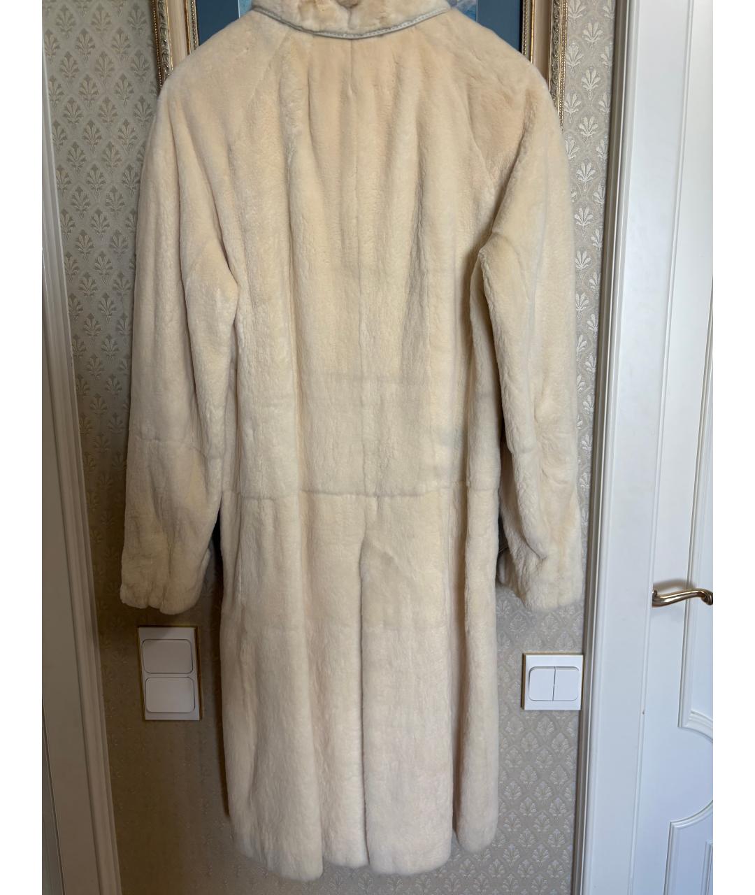 GUCCI Белая меховая шуба, фото 2