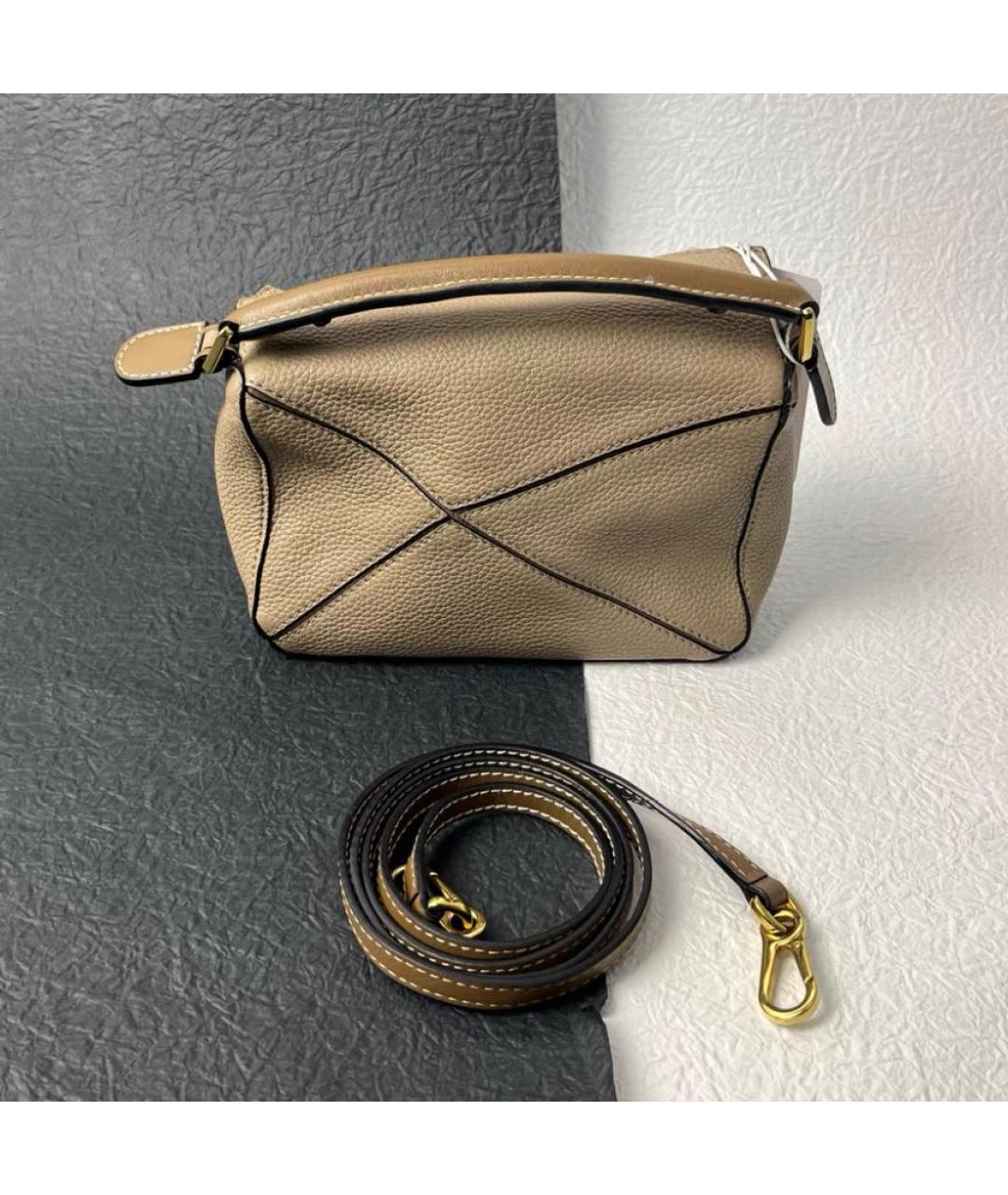 LOEWE Бежевая кожаная сумка с короткими ручками, фото 5