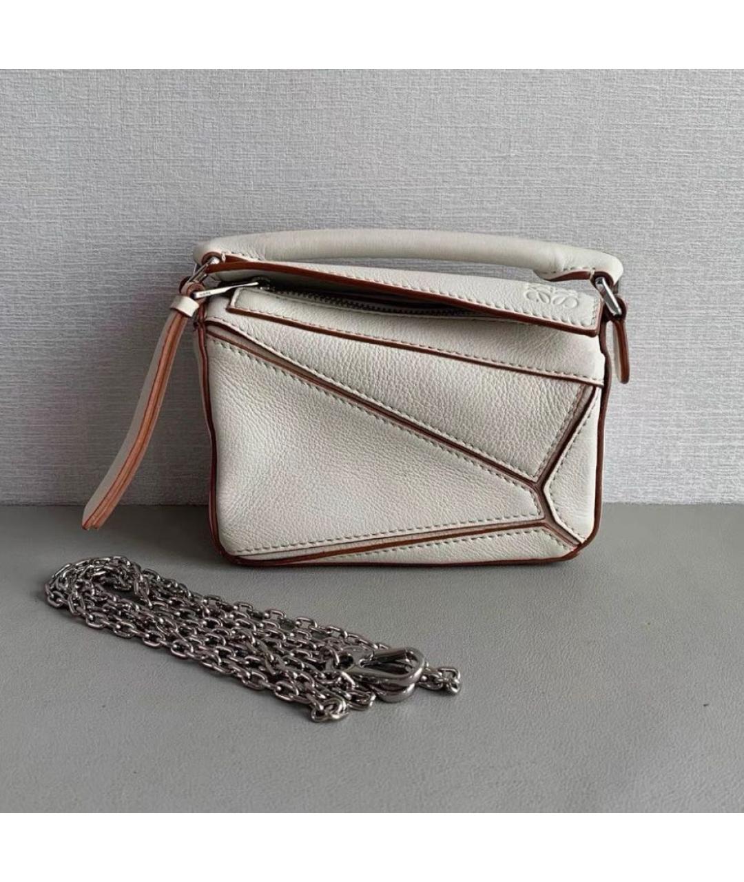 LOEWE Бежевая кожаная сумка с короткими ручками, фото 2