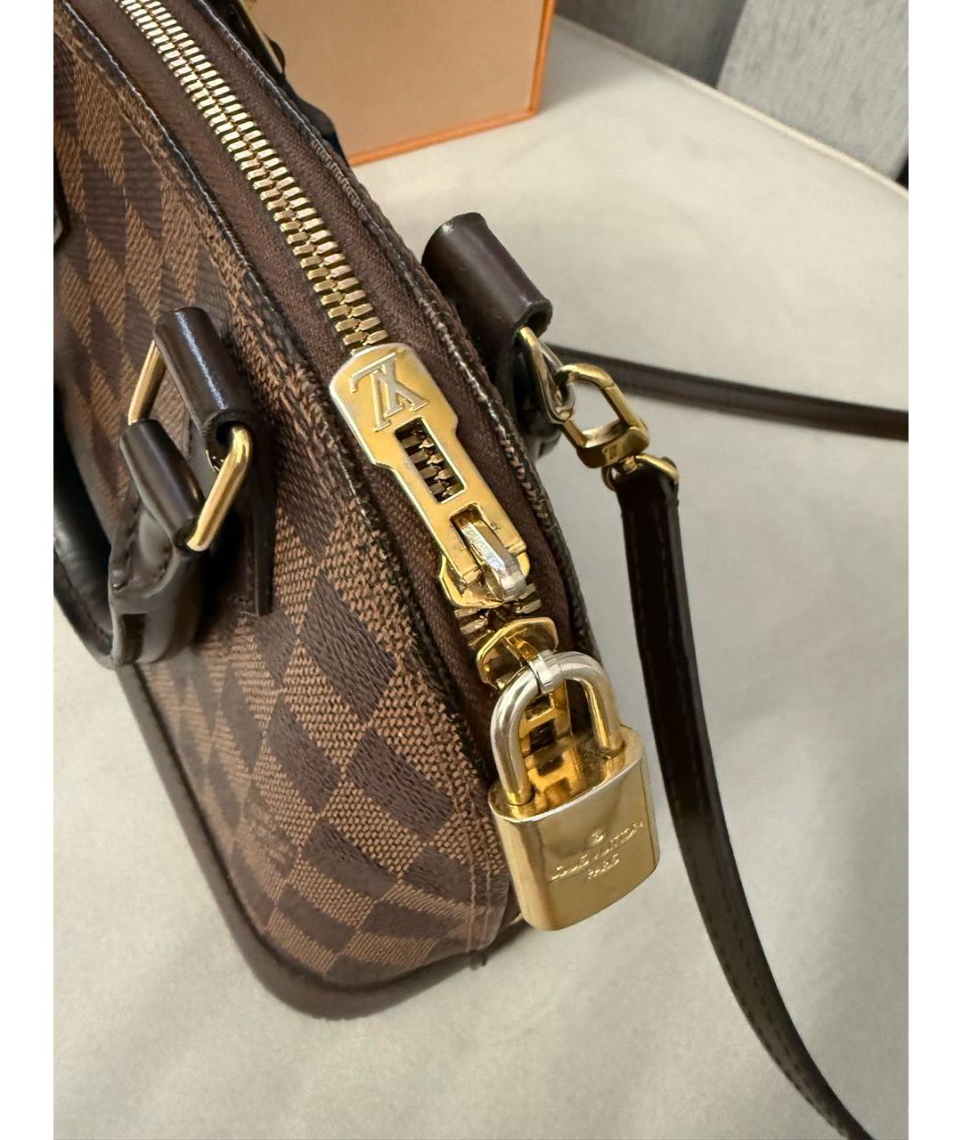 LOUIS VUITTON Коричневая сумка с короткими ручками, фото 8