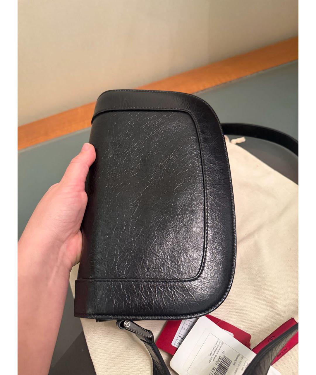 VALENTINO Черная кожаная сумка через плечо, фото 3