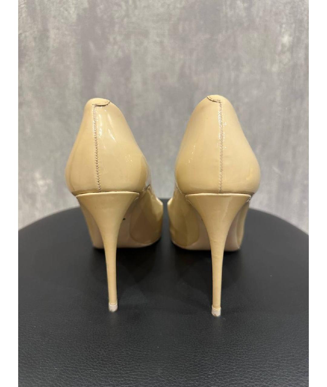 DOLCE&GABBANA Бежевые туфли из лакированной кожи, фото 5