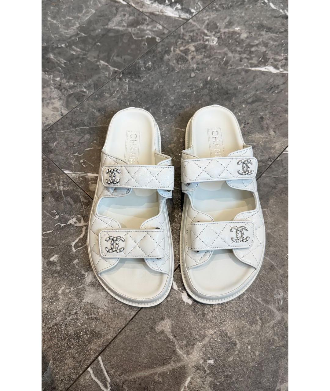 CHANEL Белые кожаные сандалии, фото 2