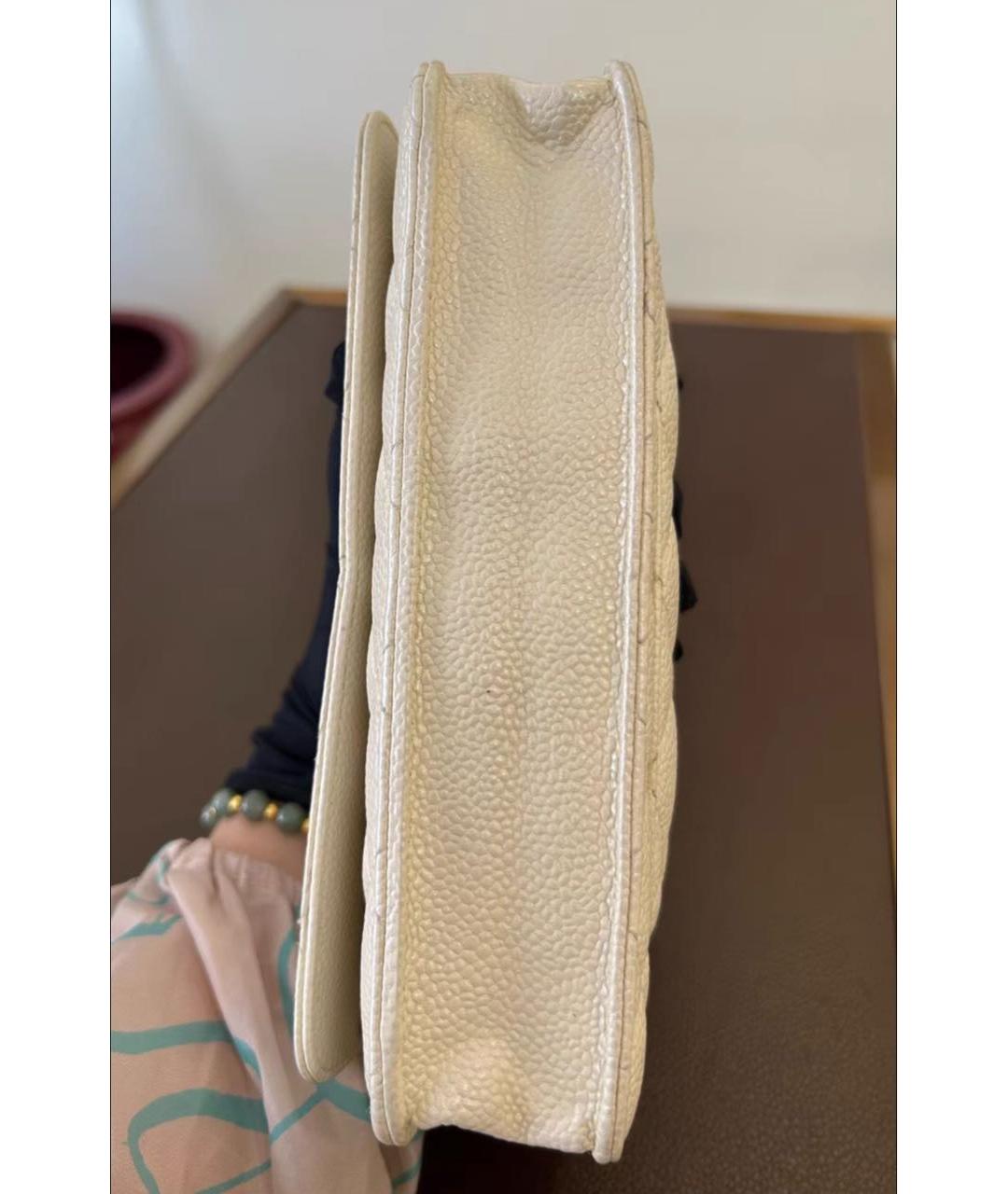 CHANEL Белая кожаная сумка через плечо, фото 3